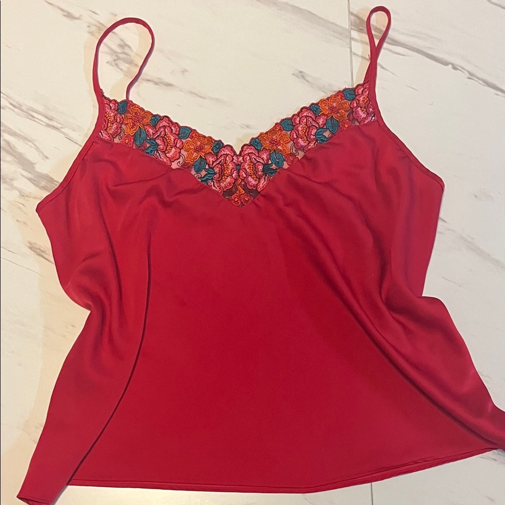 Victoria’s Secret INC Dark Fuchsia Lace Trim Camisole Top Sz L